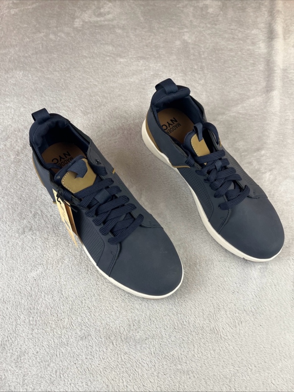 Madden NYC Mens Dress Hybrid Sneaker Shoes Navy Blue Brown Trim size 11